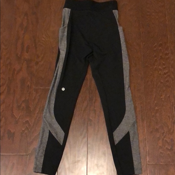 ❌SOLD❌Lululemon Box It Out leggings size 4 - Picture 5 of 7